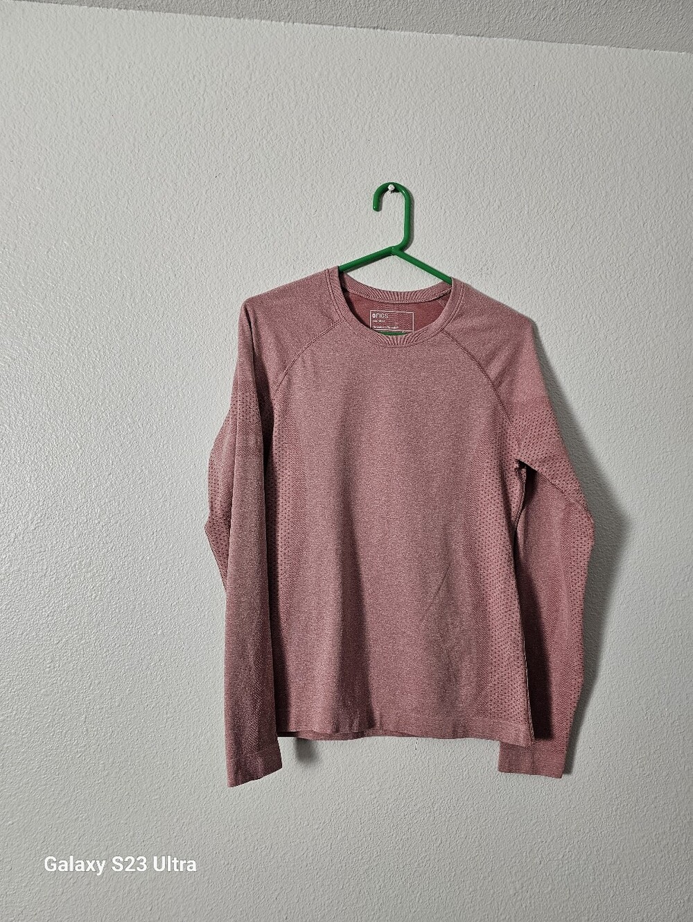 Figs Long-Sleeve Tee in Dusty Rose Sz XL